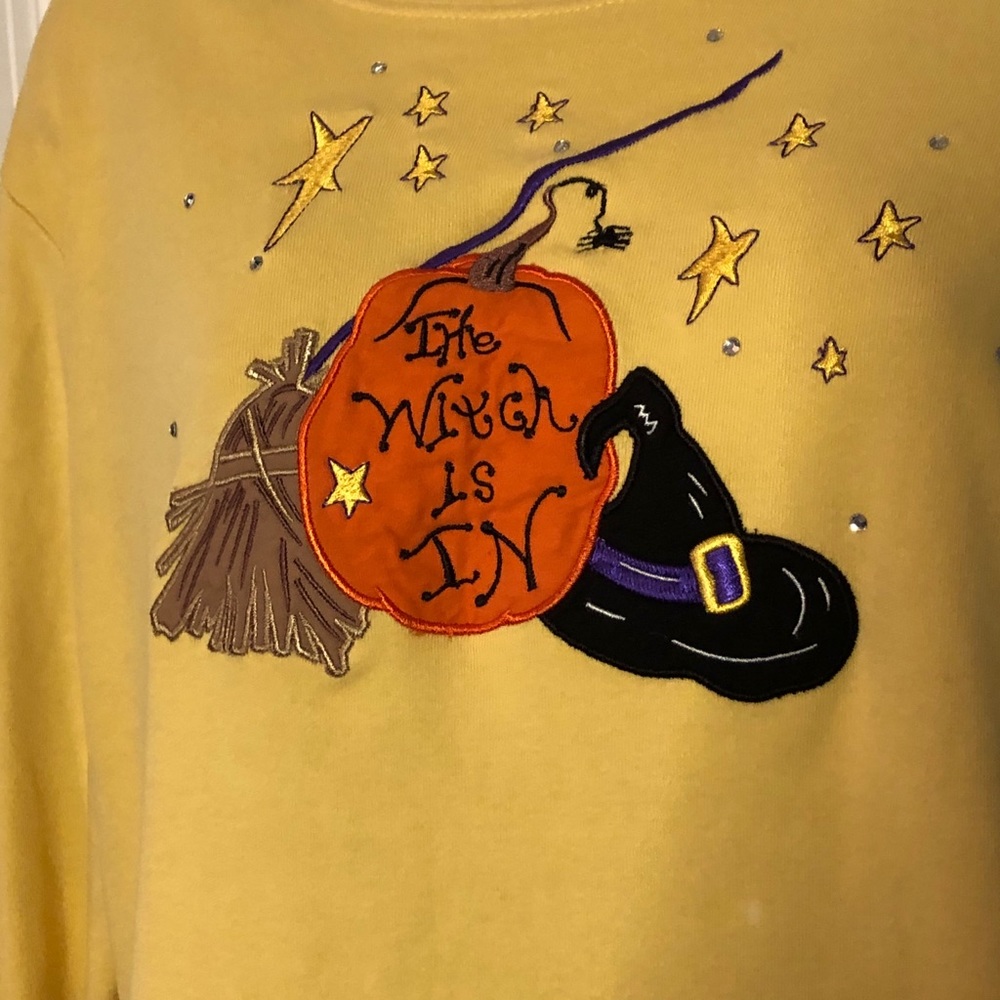 Yellow Quacker Factory L/S shirt Size Small
